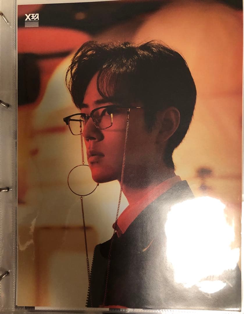 王一博 カードバインダー＋A4・Pカード他 用リフィル50枚付 アルバム z