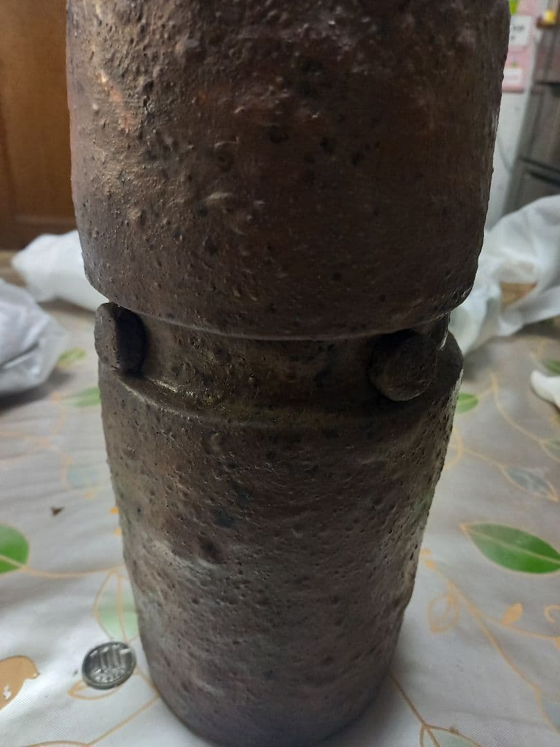 可なりの大作です。花瓶