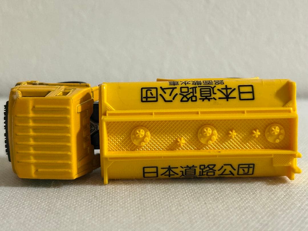 トミカ 日本製 黒箱 53-2 SG ニッサン ディーゼル ミキサー車