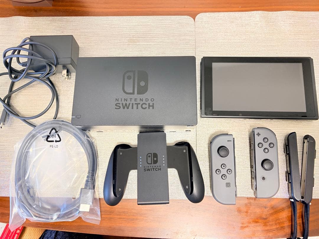 Nintendo Switch 本体 + ゲームソフト2本セット