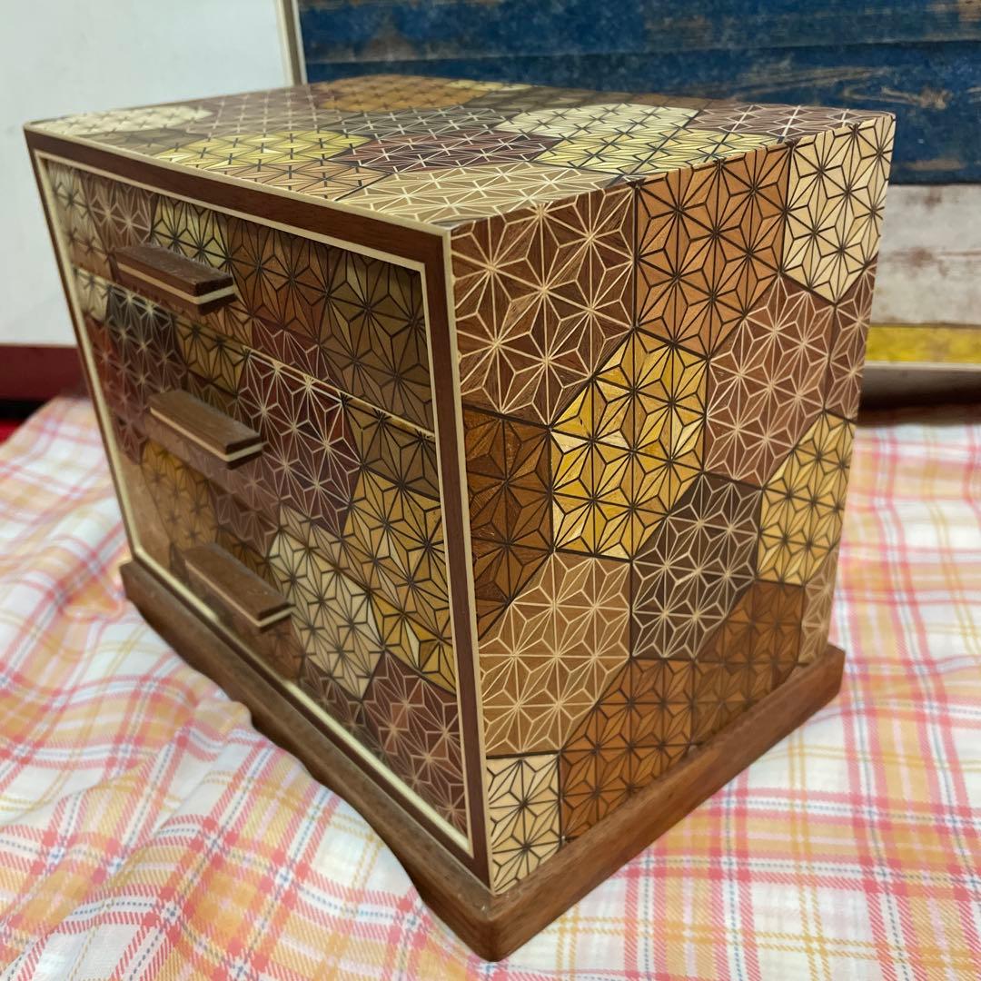 三ッ引き出し 亀甲 箱根寄木細工 木製 工芸 引き出し 三段 - メルカリ