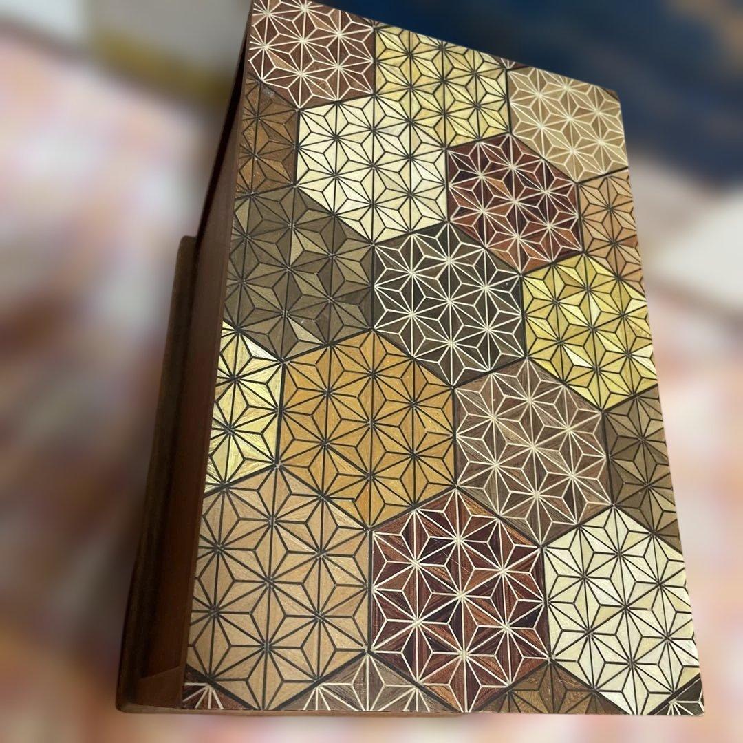 三ッ引き出し 亀甲 箱根寄木細工 木製 工芸 引き出し 三段 - メルカリ