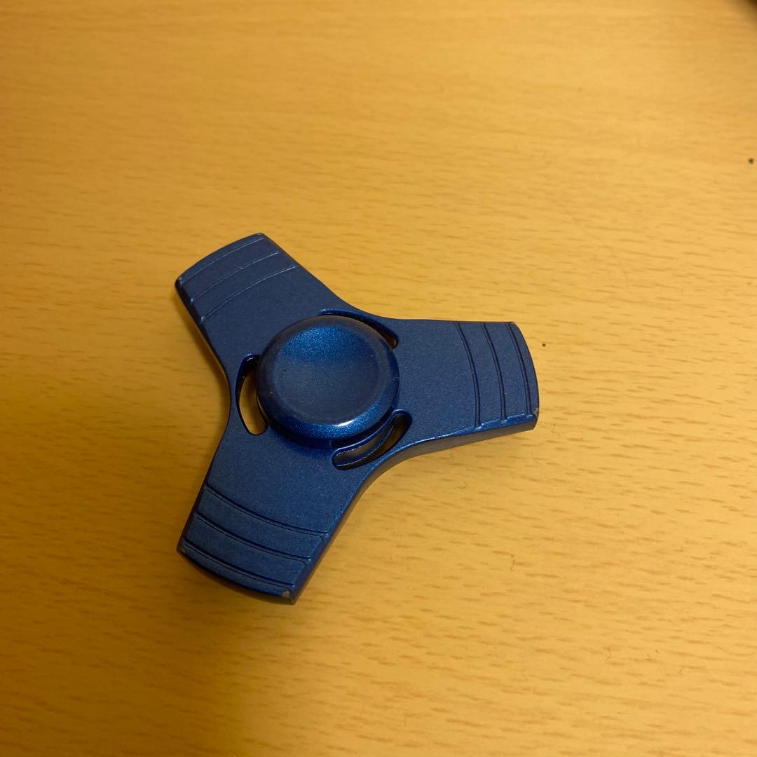 青い金属製フィジェットスピナー Amazon | ハンドスピナー ストレス解消 グッズ メタル製 高級 ハンド