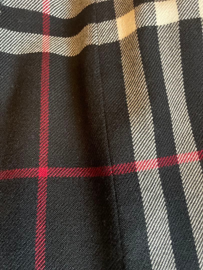 バーバリーロンドンスカート 膝下