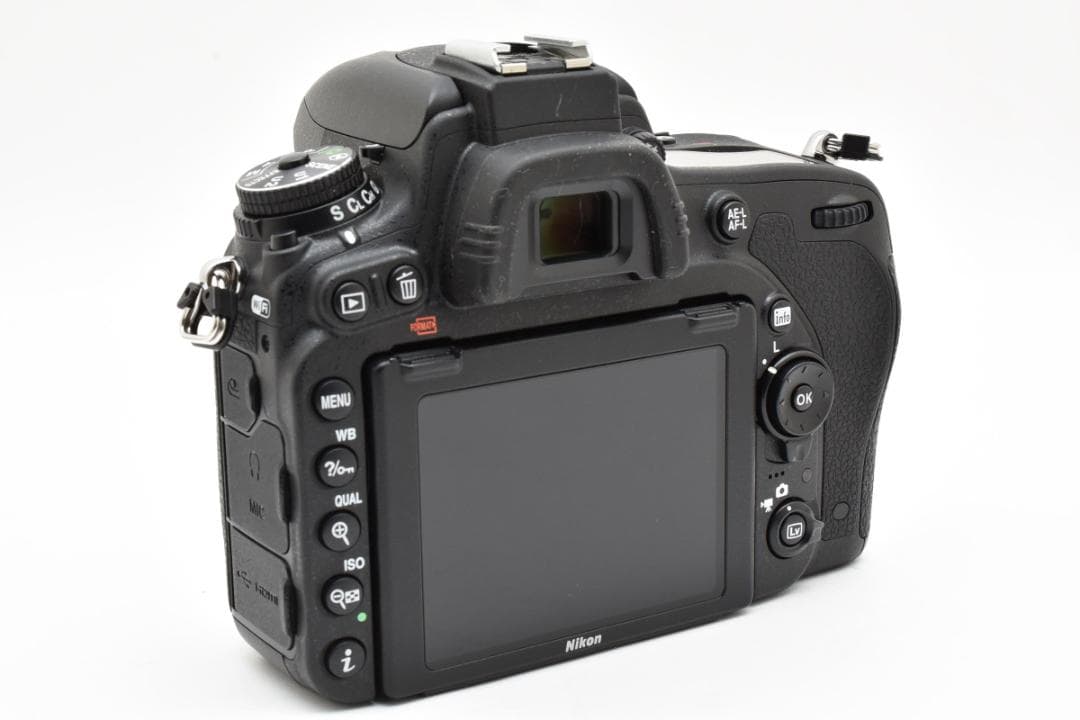 ほぼ新品 ニコン　Nikon D750 ボディ 《ショット数496回》 1200
