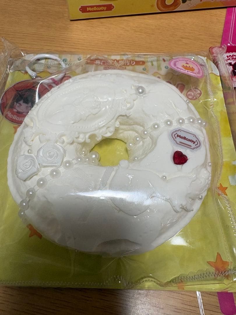 Mellojoy スクイーズ ドーナツシリーズ バロックパールガーデン - メルカリ