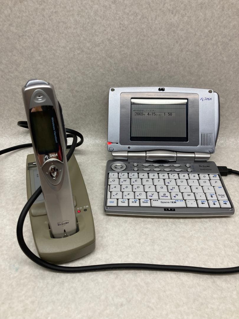 docomo FOMA SH2101V セット 日本初のPDA一体型の携帯電話
