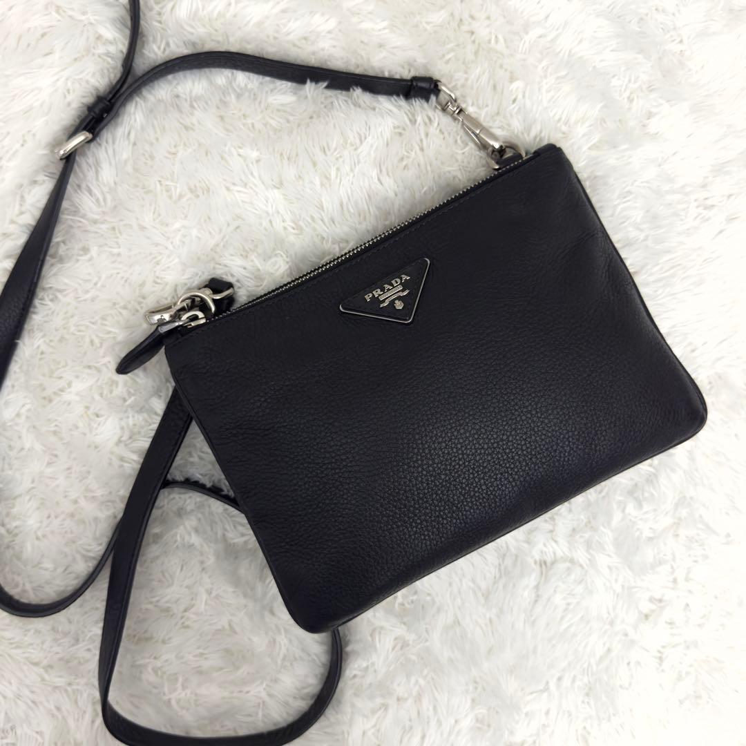 PRADA プラダ ショルダーバッグ レザー ブラック シボ革 シルバー金具