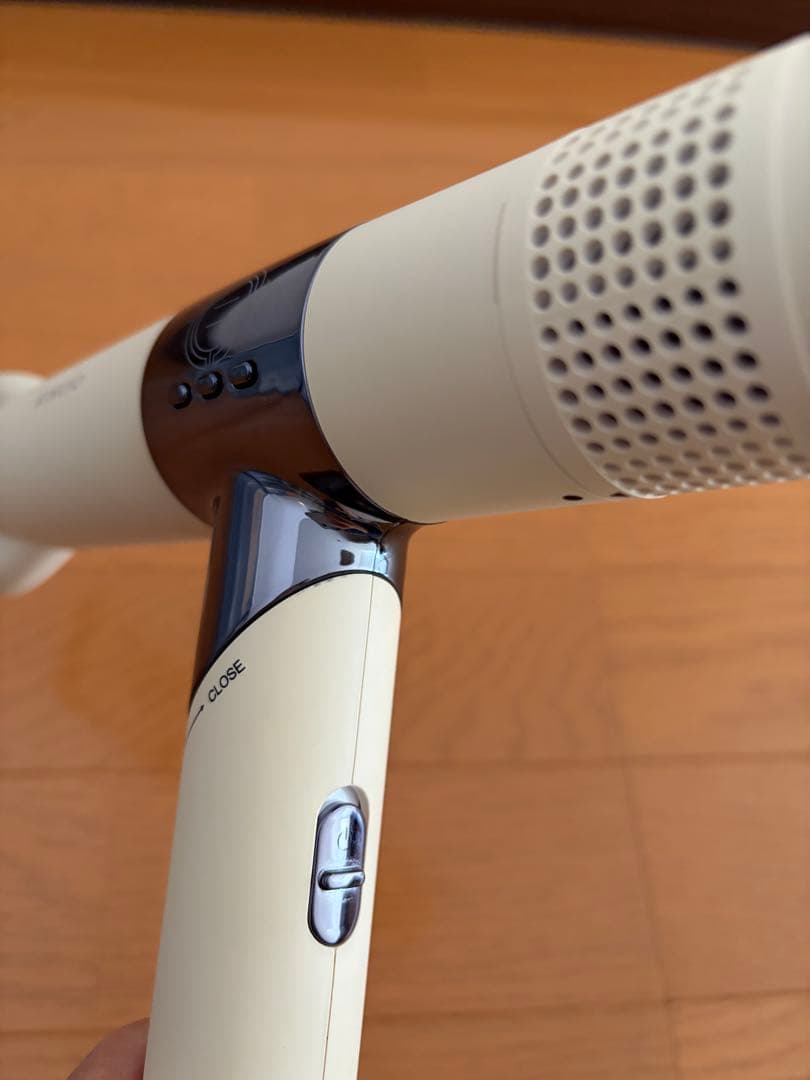 KINUJO ヘアドライヤー ホワイト　KH201