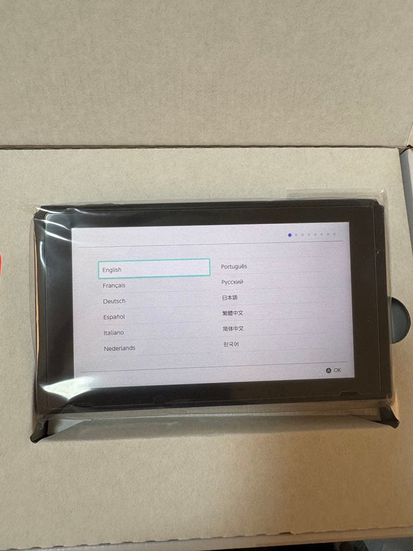 Nintendo Switch 本体　　青・赤 Joy-Con