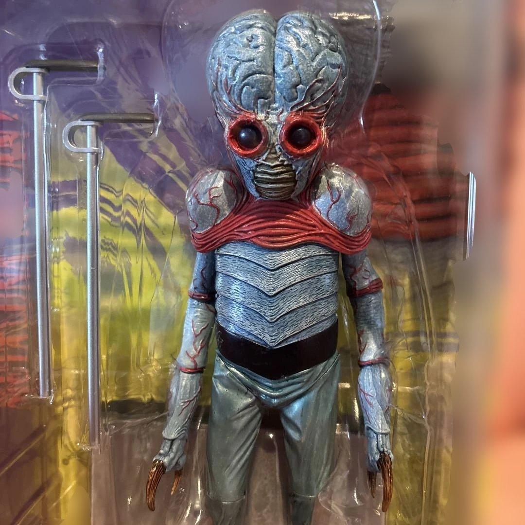 This  Earth - luna Mutantフィギュア