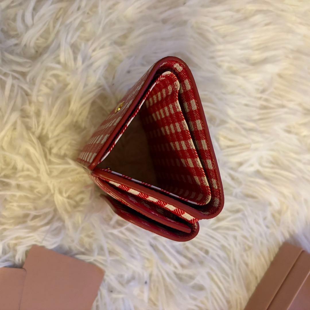 希少】ミュウミュウ 三つ折財布 ギンガムチェック レッド