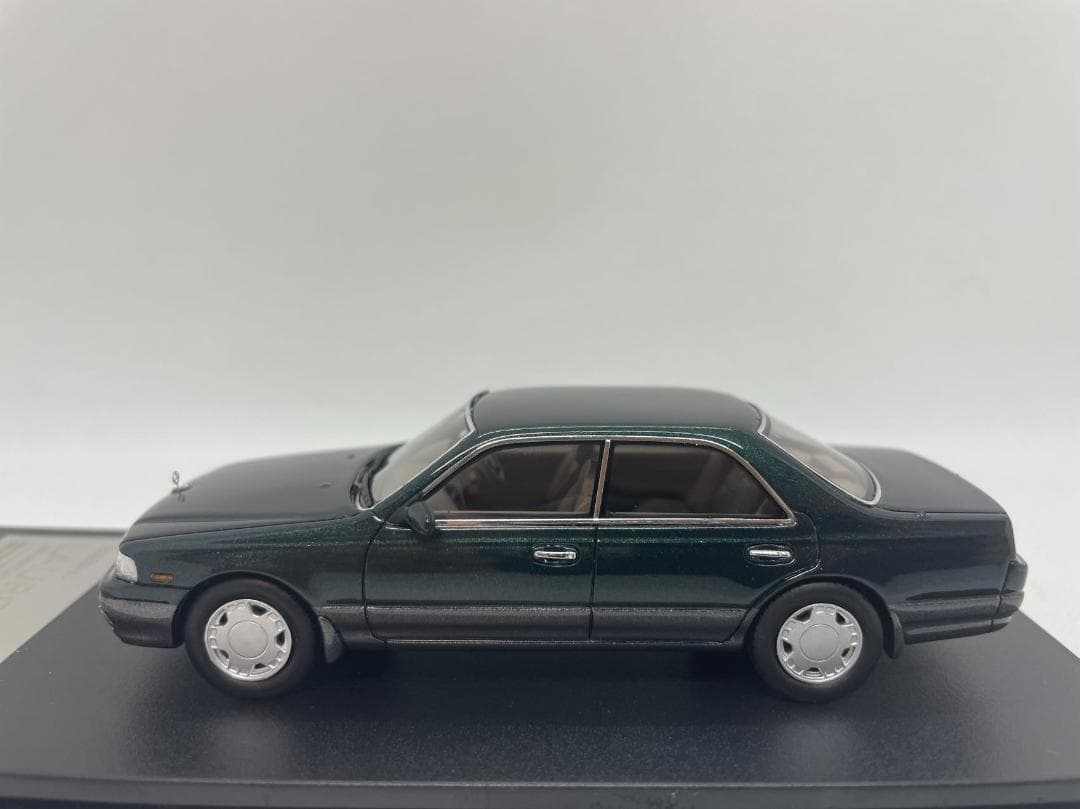 402-185 Hi-story 1/43 日産 ローレル 25TWINCAM