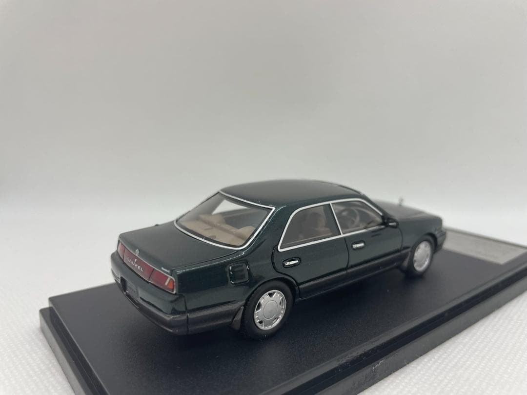 402-185 Hi-story 1/43 日産 ローレル 25TWINCAM