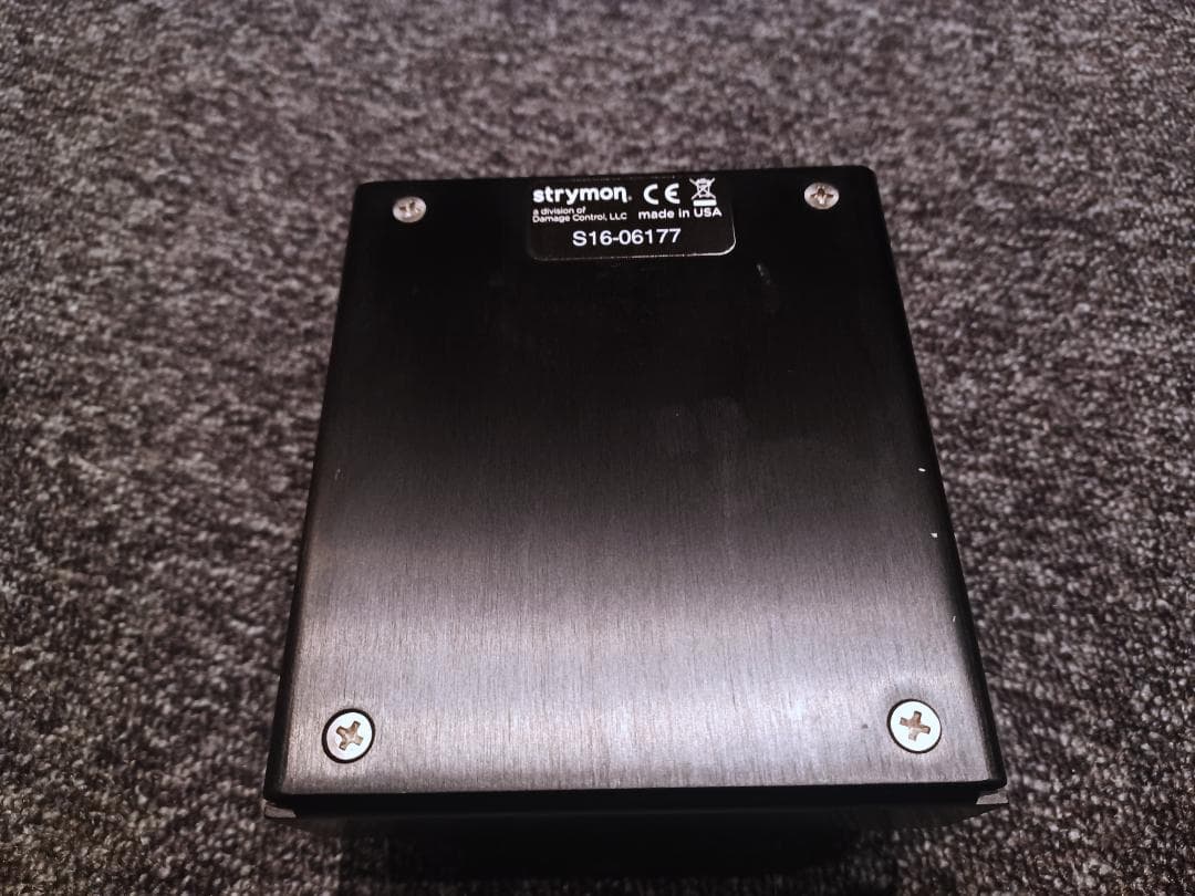 ギター strymon FLINT