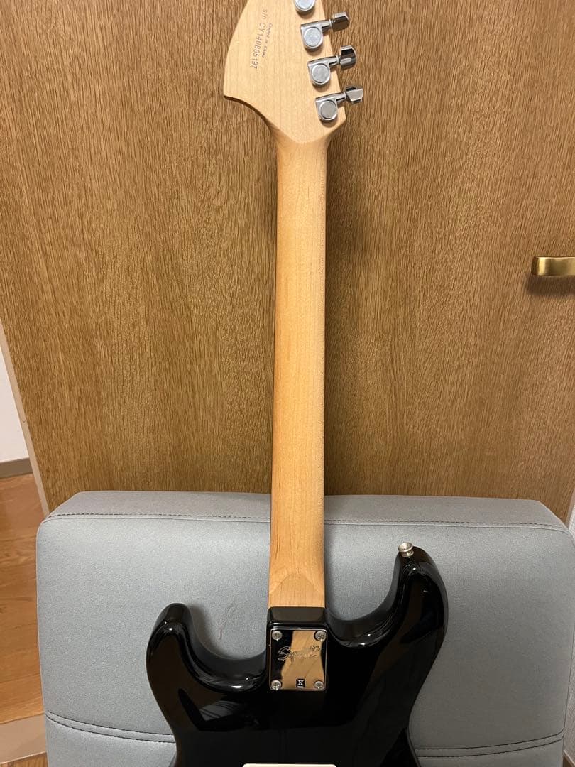 ギター Squier Affinity Stratocaster large head
