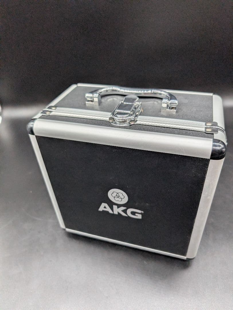 【動作確認済・美品】AKG P220 コンデンサーマイク