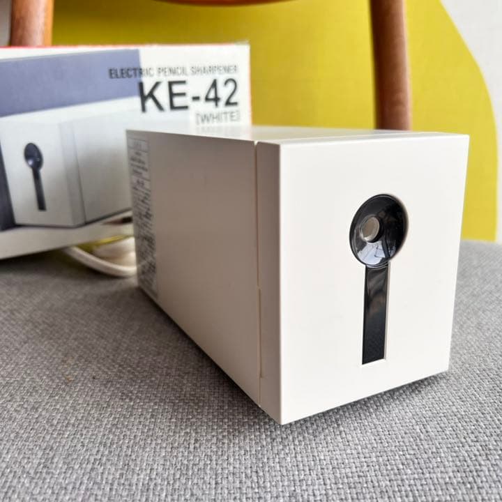 新品 グッドデザイン賞 三菱鉛筆 電動シャープナー KE-42 電動鉛筆削り