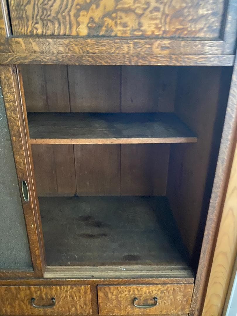 使いこまれた風合いが良い茶箪笥 古家具/食器棚/チェスト/和家具/和