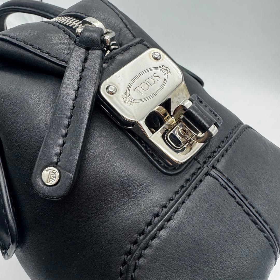 TOD’S トッズ Dスタイリング 2WAY ハンドバッグ ショルダー レザー