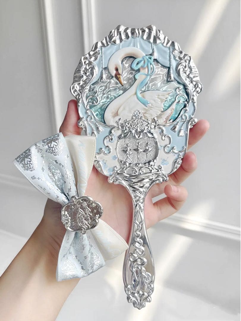 【新品7点セット】フラワーノーズ　スワンバレエ　手鏡＆チーク＆メイクブラシ＆口紅