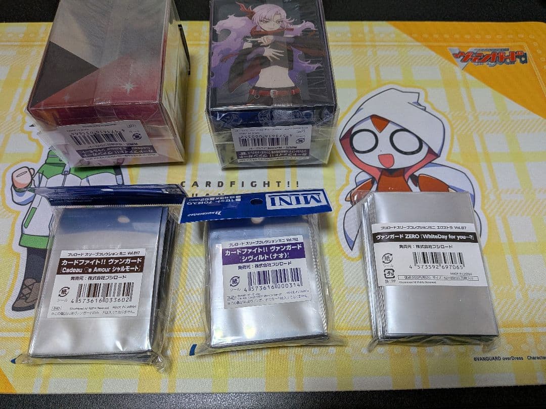 ヴァンガード リリカルモナステリオ シャルモート ラバーマット デッキホルダー