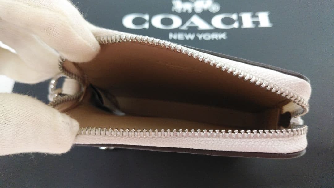 未使用品☆コーチ☆カードケース パスケース ケース ポーチ☆革☆サクランボ