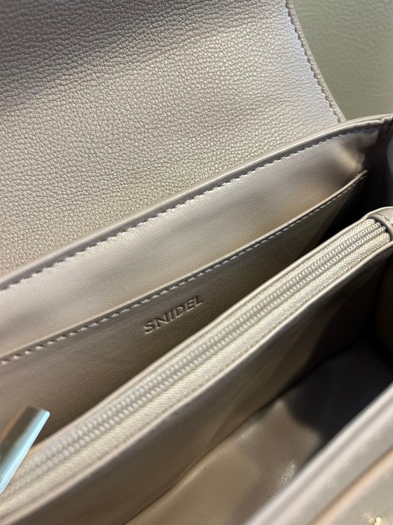 SNIDEL ベージュ ショルダーバッグ