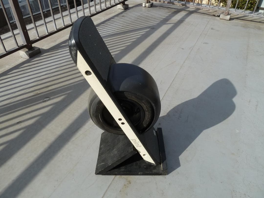 即購入は✖　累積走行距離わずか61キロ OneWheel Pint 電動スケボー