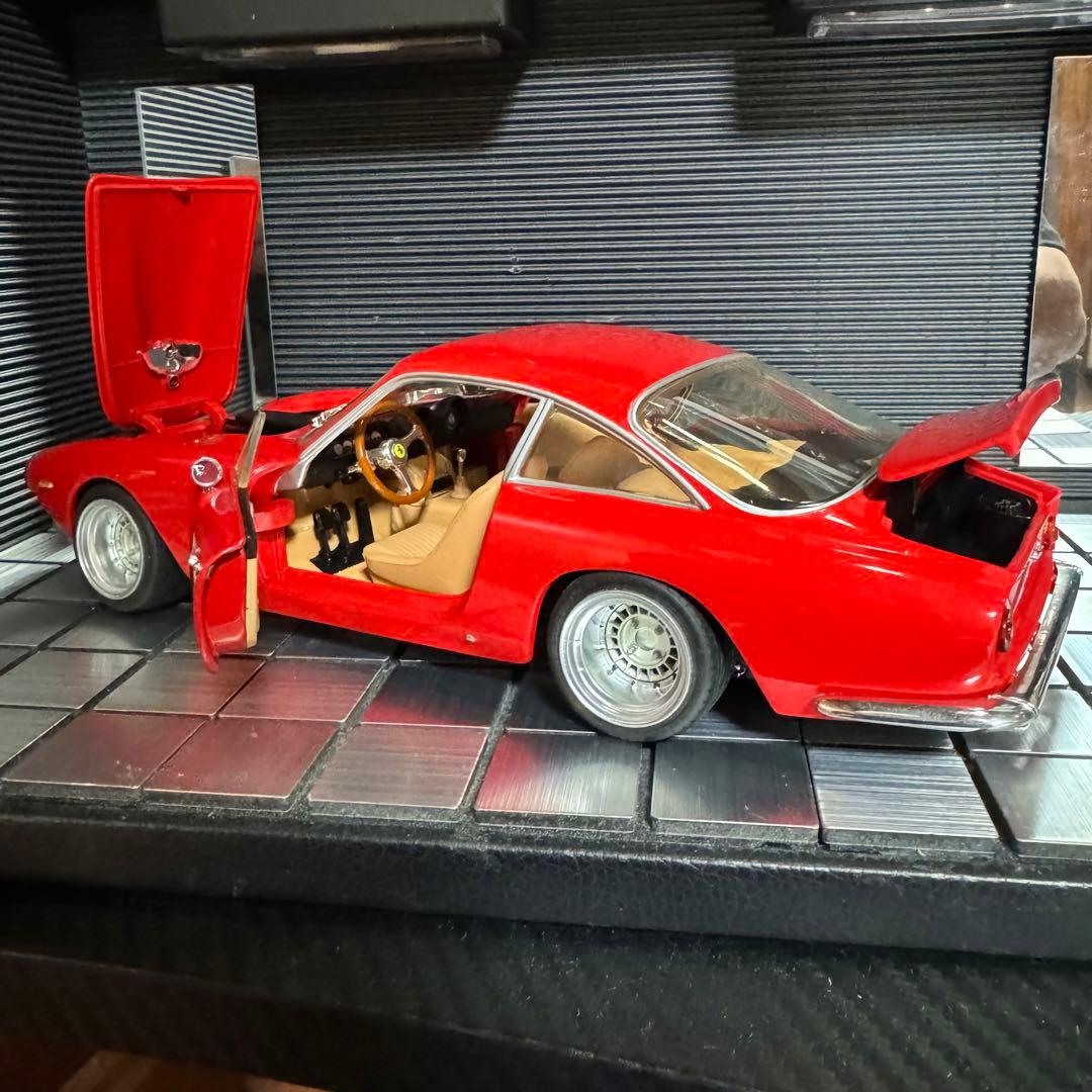 HOTWHEELS 1/18フェラーリ 250GT (カスタム仕様)