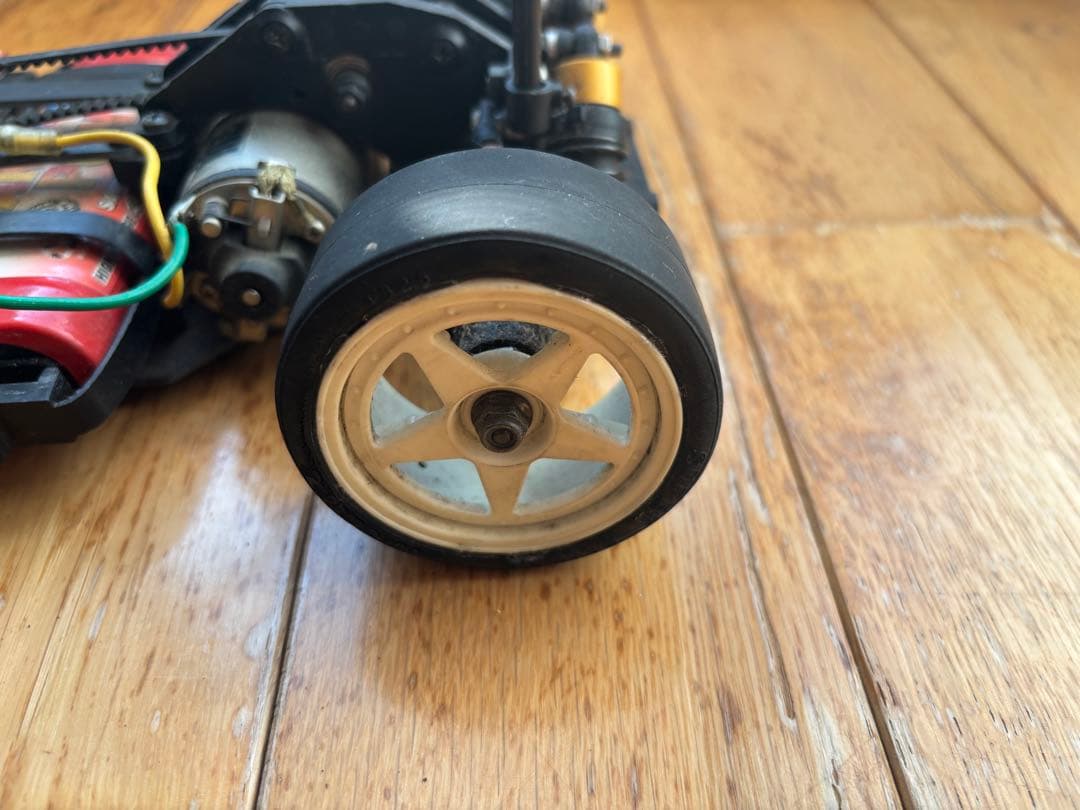 京商　KYOSHO SPIDER スパイダー TF-3 シャーシ