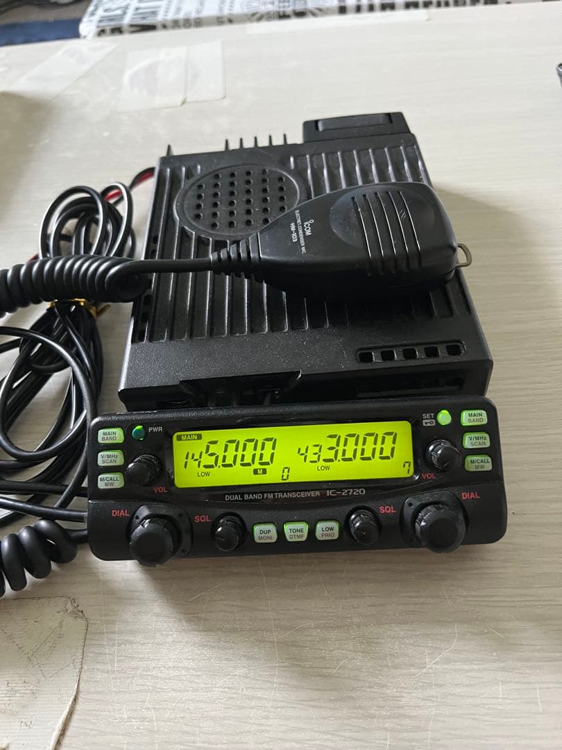 Icom IC-2720 デュアルバンドトランシーバー