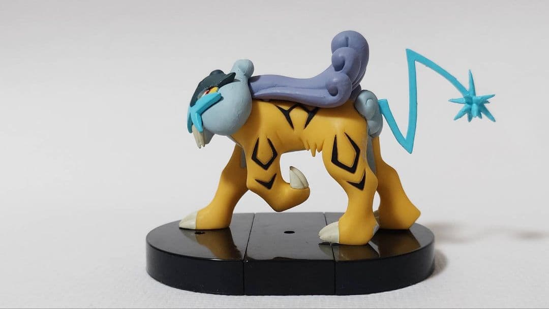 立体ポケモン図鑑SPECIAL03伝説のポケモン編 エンテイ ライコウ