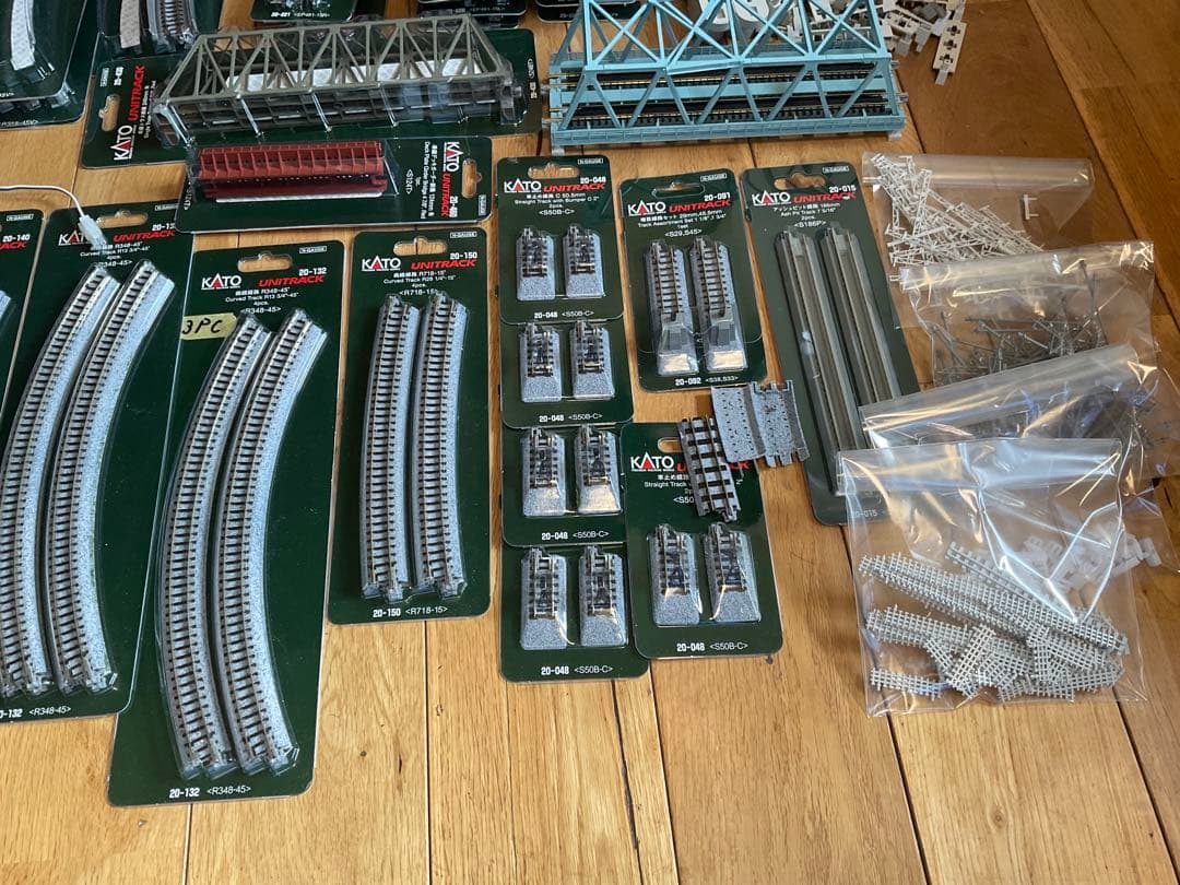 KATO nゲージ 線路、ポイント、鉄橋、車庫、橋脚、その他色々