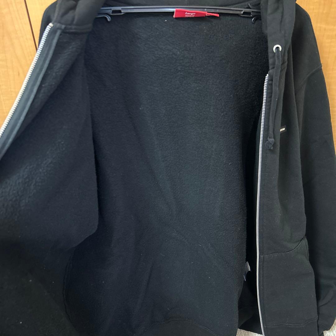 【人気定番】シュプリーム スモールボックスロゴ ジップパーカー 黒 カナダ製肉厚