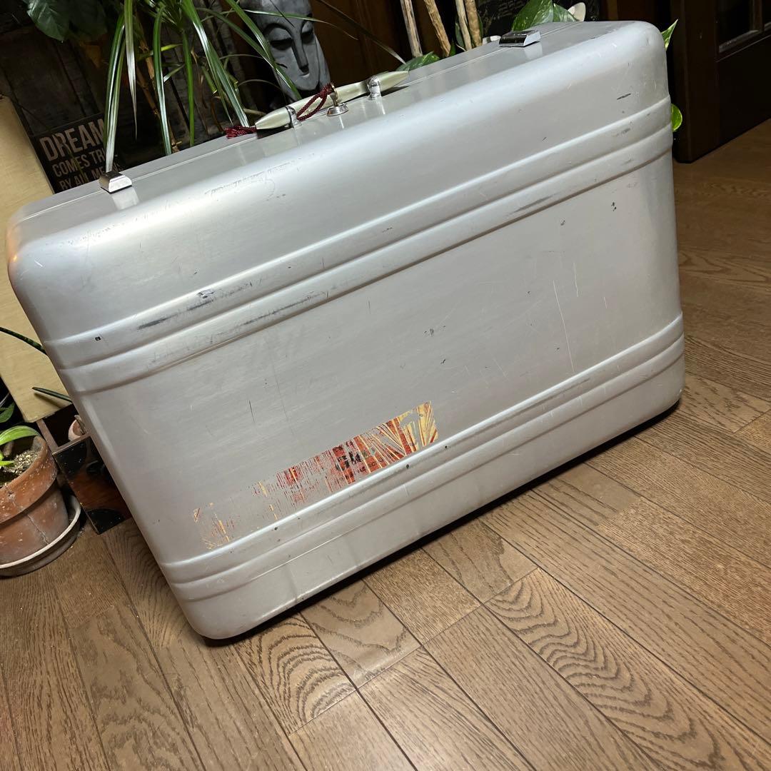 素敵な内装【鍵つき】レア大型赤ハリバートンゼロハリバートン