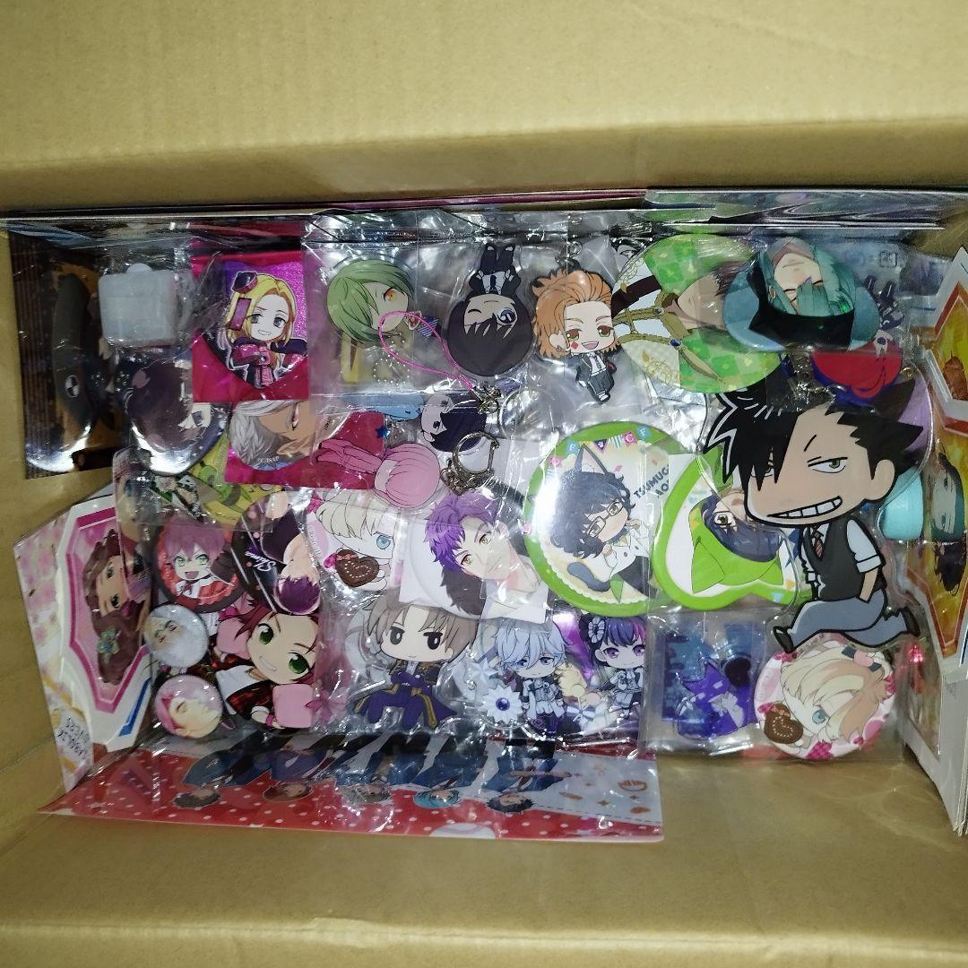 大量 アニメ ゲーム グッズ 缶バッジ 紙類 まとめ売り 格安 処分 セット