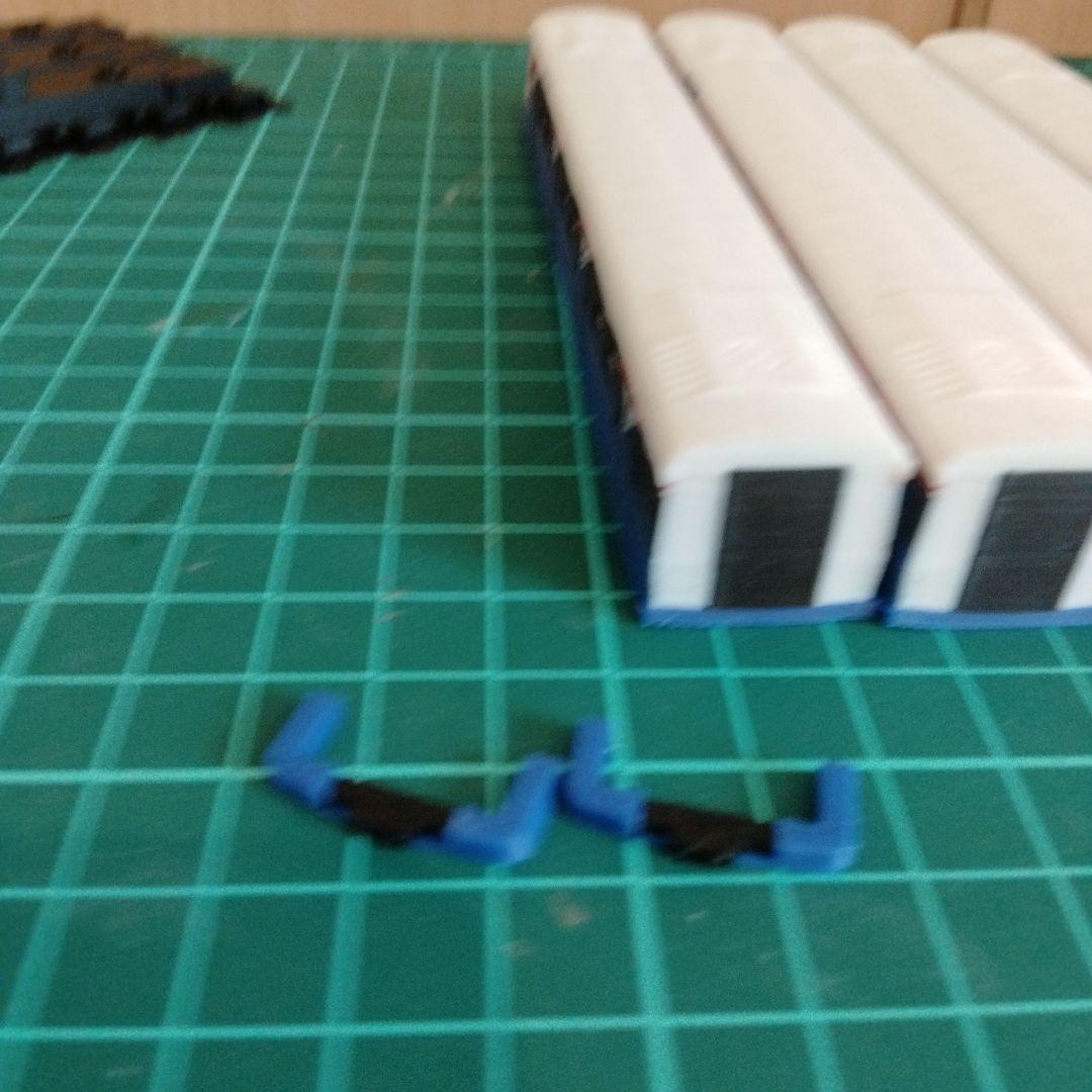 タイ・バンコク　高架鉄道風電車鉄道模型（Nゲージ・1/160）キット　4両セット