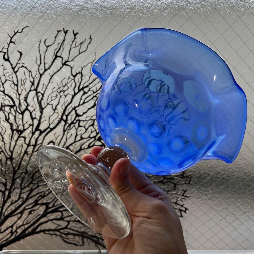 骨董 時代ガラス 希少 瑠璃色 乳白色 亀甲紋模様 フリル コンポート ウラン