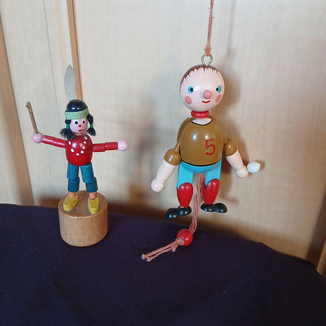 木製のおもちゃ 操り人形 マリオネットとインディアン人形 - メルカリ