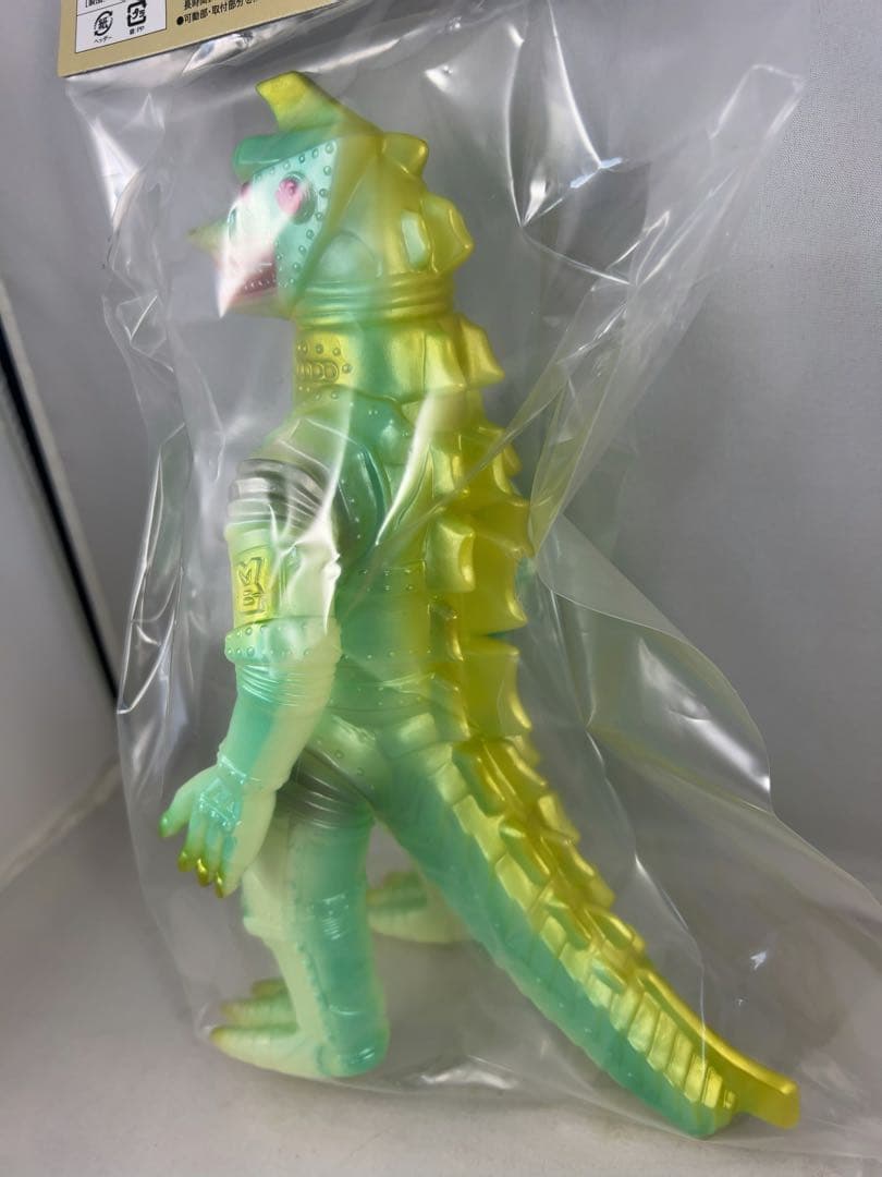 メカゴジラ　スタンダードソフビ　蓄光グリーンver. ブルマァク
