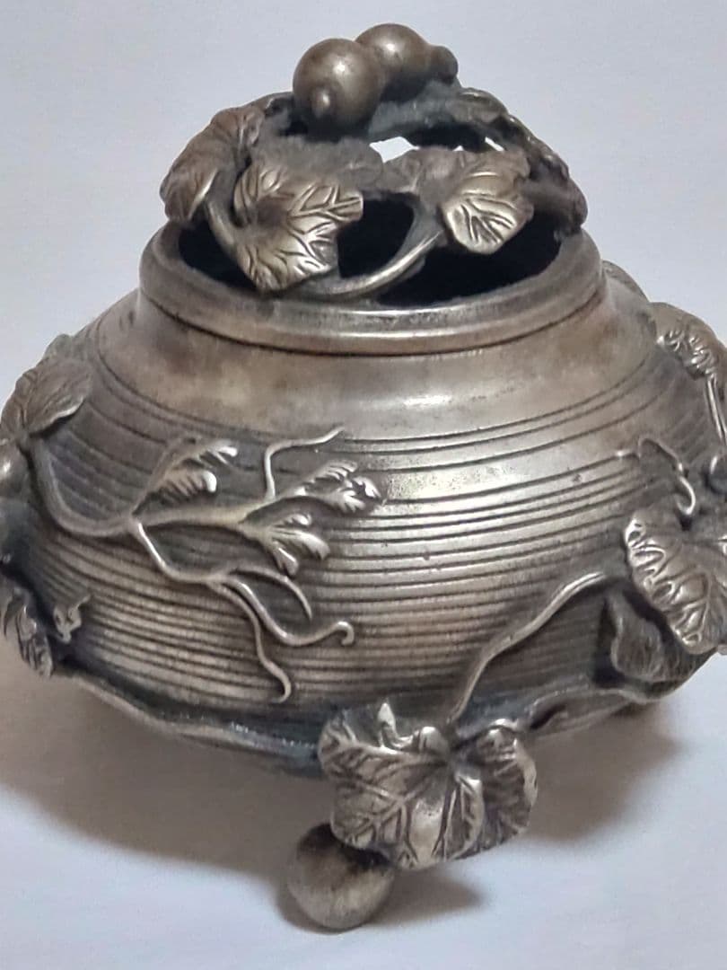 中国美術　骨董　大清年製　三足香炉　置き物