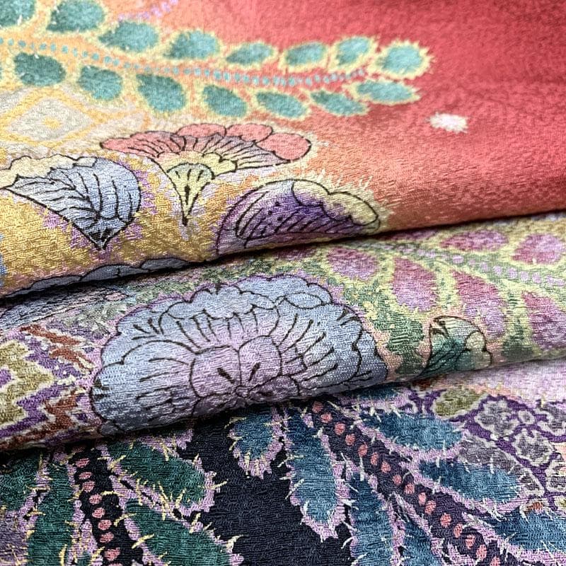 601z16〇小柄な方も 振袖 辻が花絞り染 地紋 赤 黒〇美品 成人式 結婚