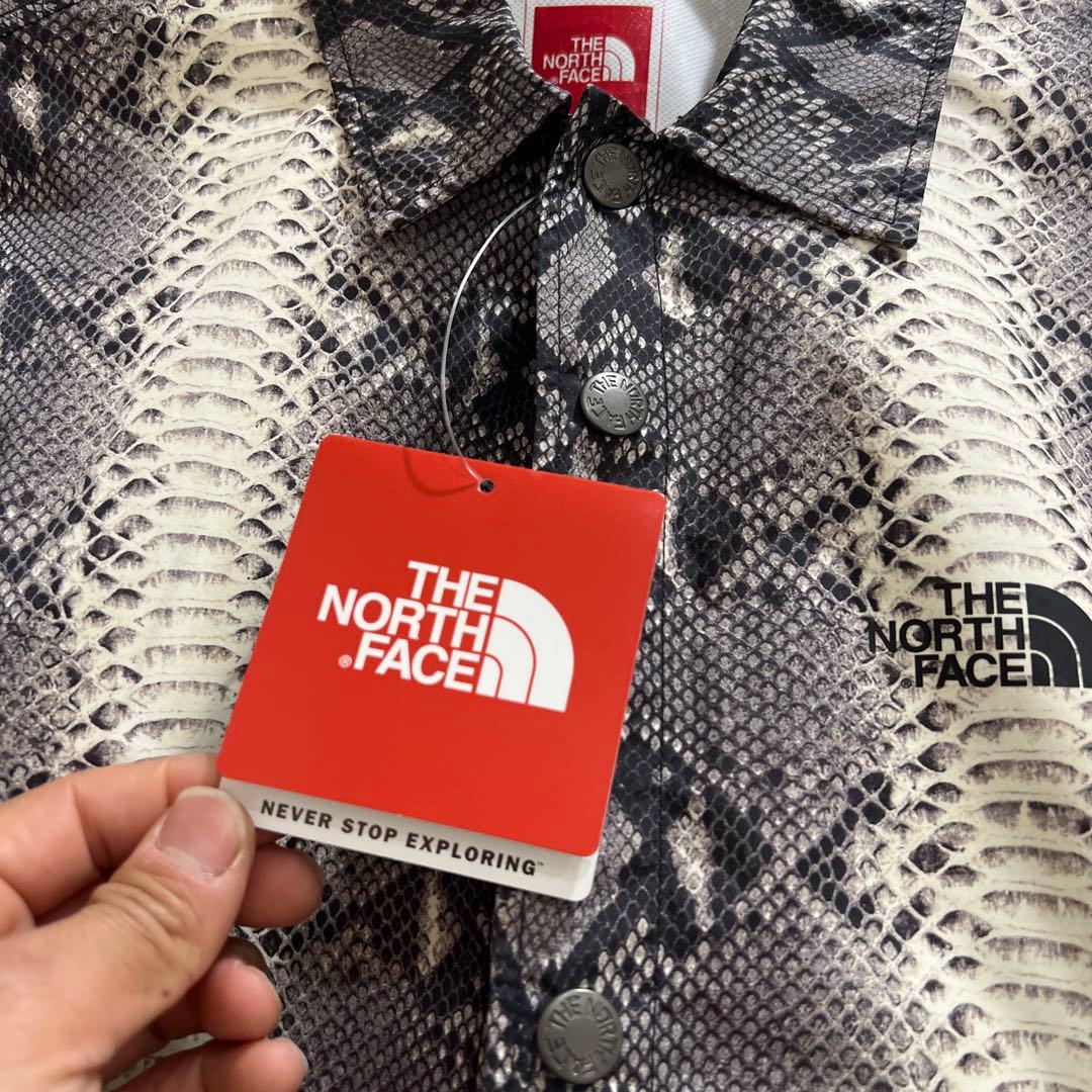 新品　supreme northface S snake coaches
