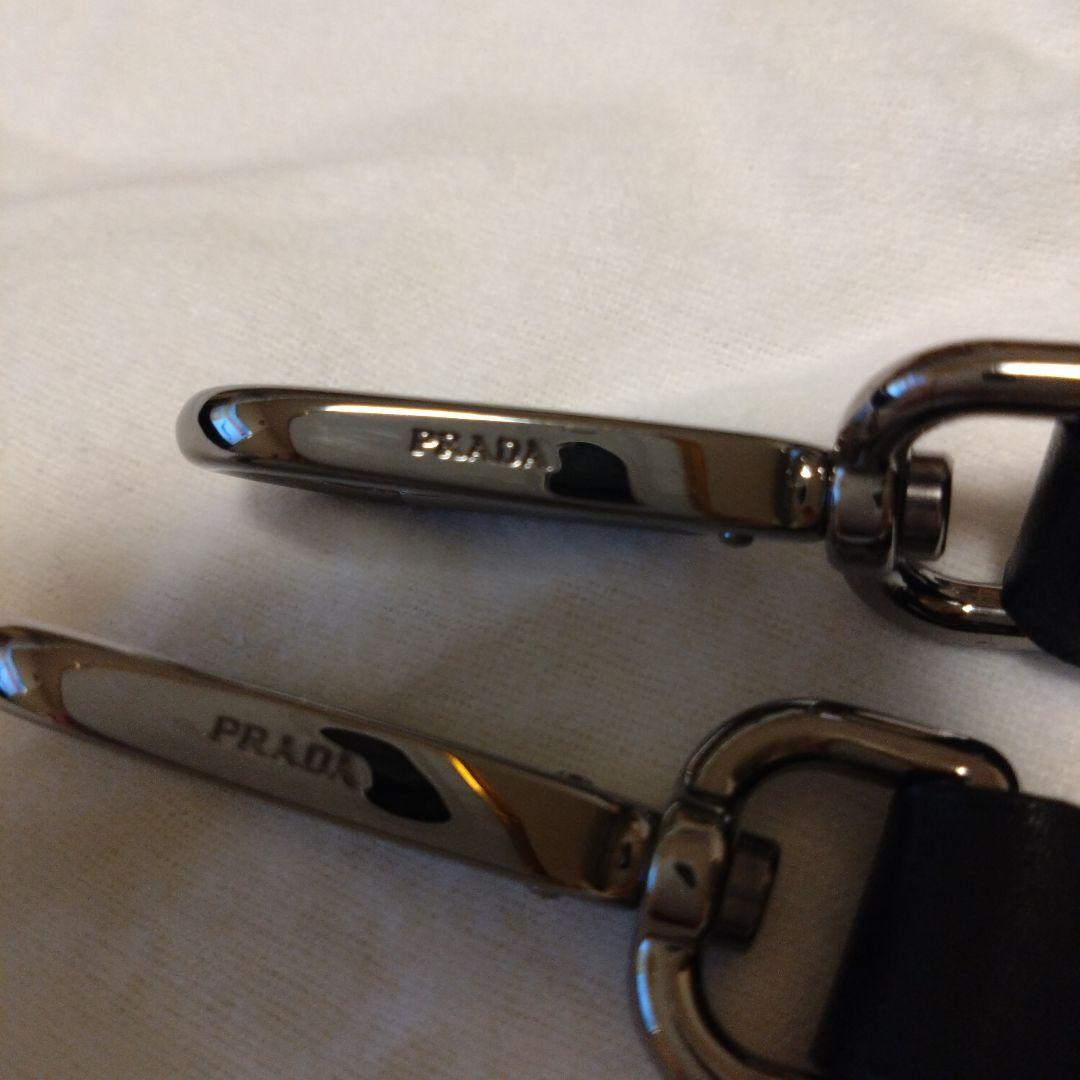 PRADA ブラックレザーショルダーストラップ（袋付き）｜Prada] [プラダ