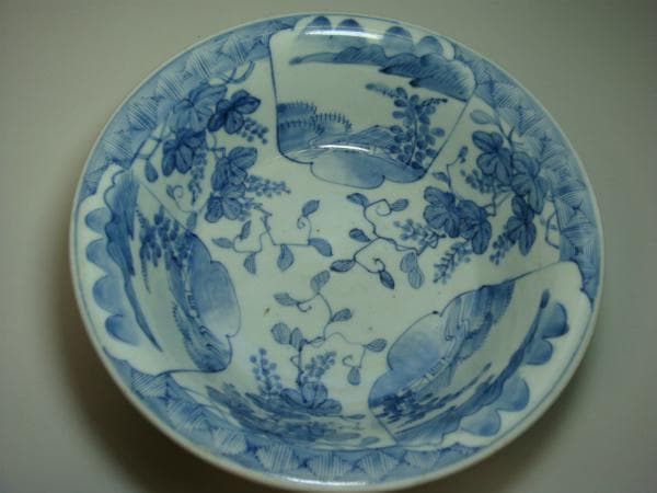 鉢■伊万里染付唐草紋窓山水図大鉢 菓子器 蝙蝠 蛇の目高台■ 忠佐伯