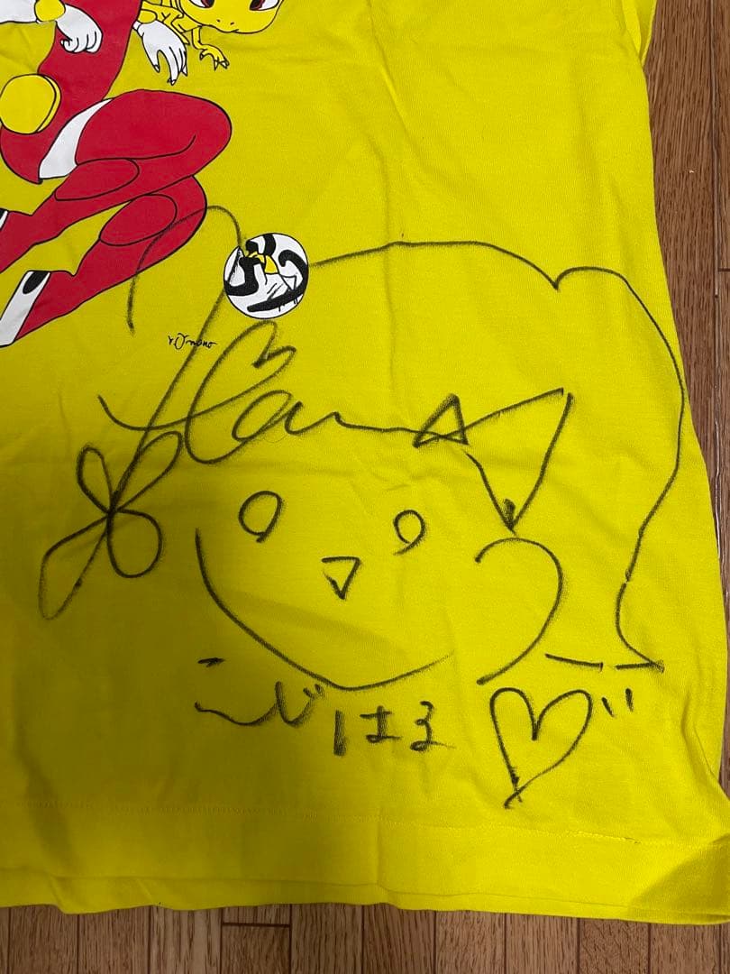 【AKB48】小嶋陽菜 直筆サイン入り Tシャツ こじはる