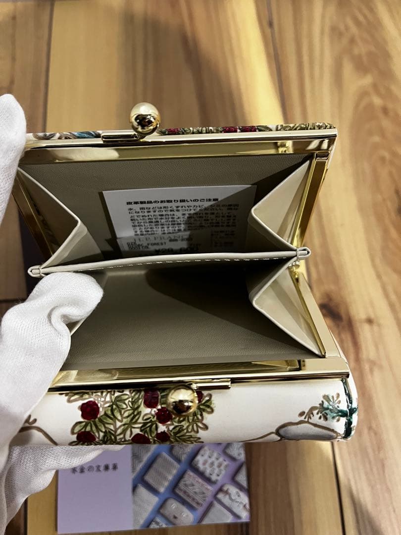 新品 大関の文庫革×Coral & Tusk 三つ折り財布