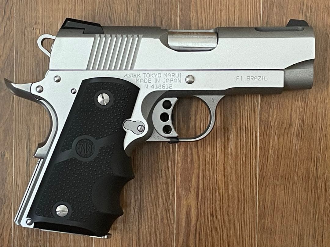 【作動】東京マルイ　V10ウルトラコンパクト　予備マガジン付き【快調】