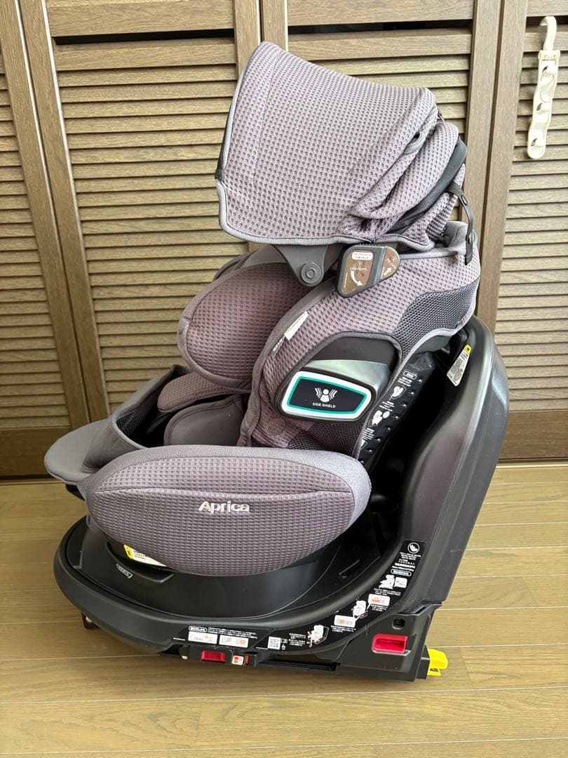 Aprica プラディア　グロウ　isofix セーフティプラス　プレミアム